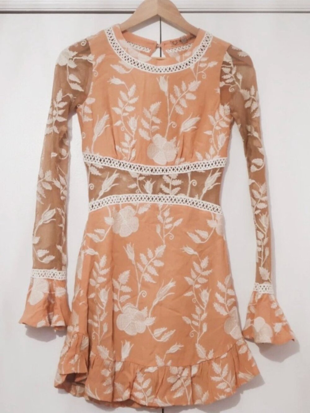 For Love & Lemons Mia Dress Peach Embroidered Bell Sleeve Mini NWT Medium - Picture 5 of 16